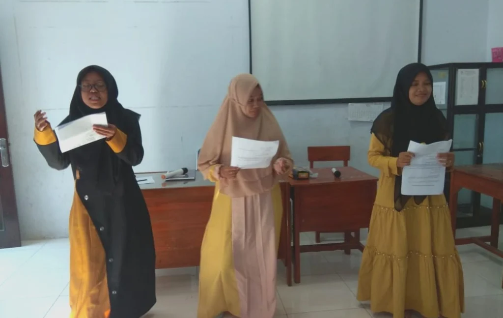 Puisi Berantai Guru Hamas School Ini Bikin Ngakak dan Penasaran