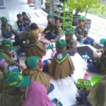 Guru SD Almadany Ini Terharu Lihat  Semangat Berbagi Siswa Barunya