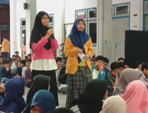 Fans Berat Dwitasari: Bagaimana Mengatasi Proses Menulis yang Mandek di Tengah Jalan?