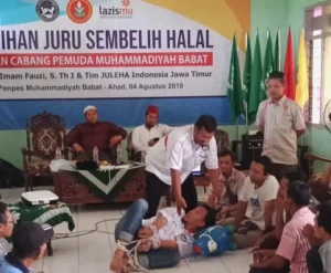 Pelatihan Komplit Tangani Hewan Kurban: Dari Penyembelihan Halal hingga Bikin Sosis
