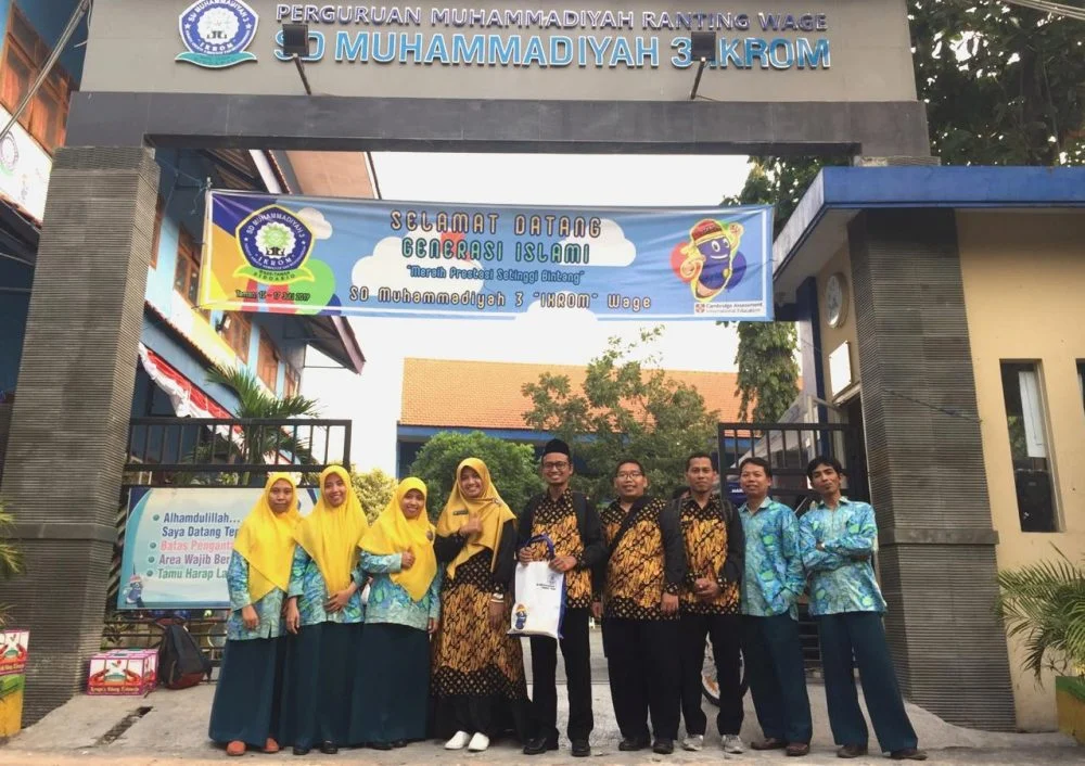 Ketika Saudara Kandung SDMM dan SDM 3 Ikrom Bertemu, Ini Kesamaan Keduanya