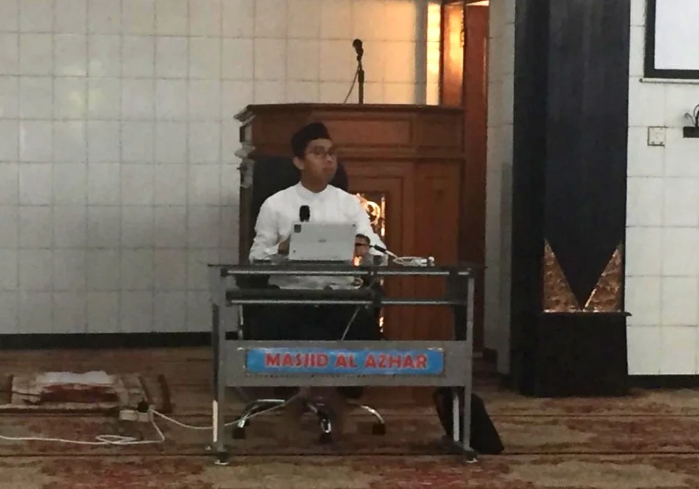 Tiga Makna Kurban Dibedah pada Kajian Jelang Berbuka Puasa Arafah di Masjid Al Azhar Lamongan