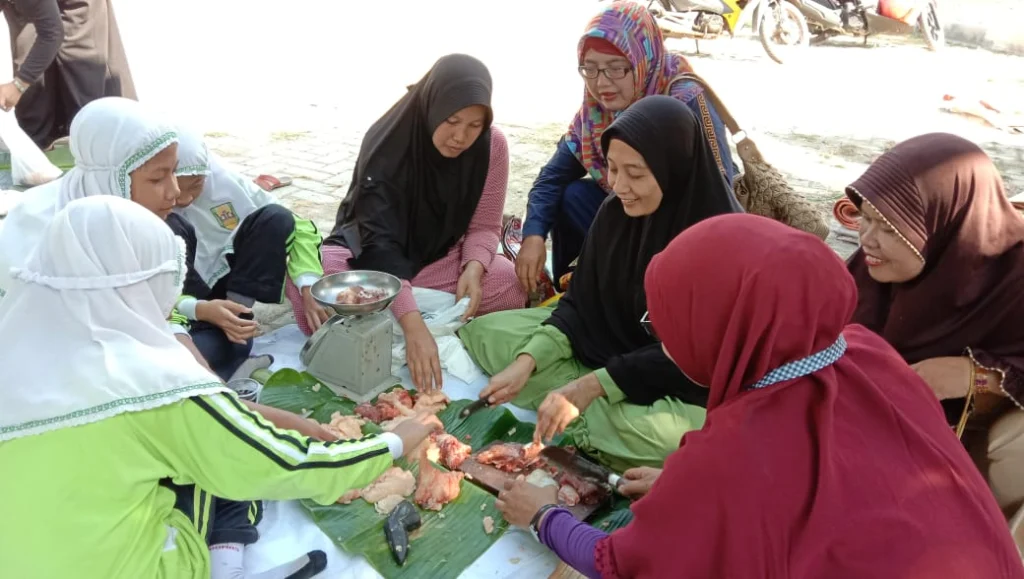 Begini Ikwam SD Muri Mendukung Program Sekolah: Kurban di Hari Terakhir