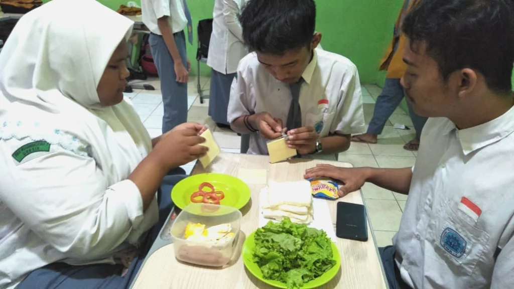 Menggali Potensi Diri dari Belajar Prosedur Komplek di Smamsatu