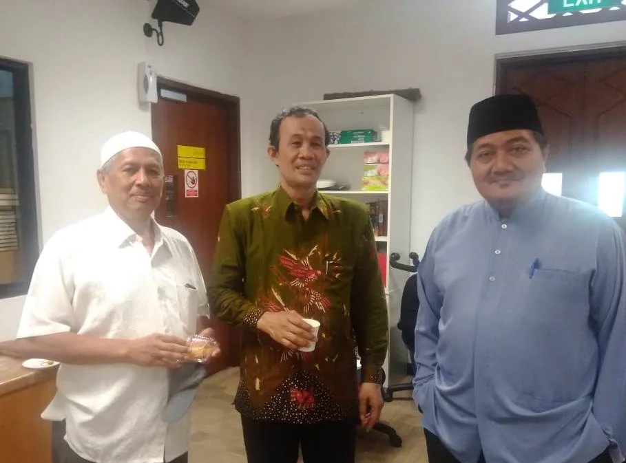 Kenangan Ustadz Nadjib Ngumpulno Balung Pisah