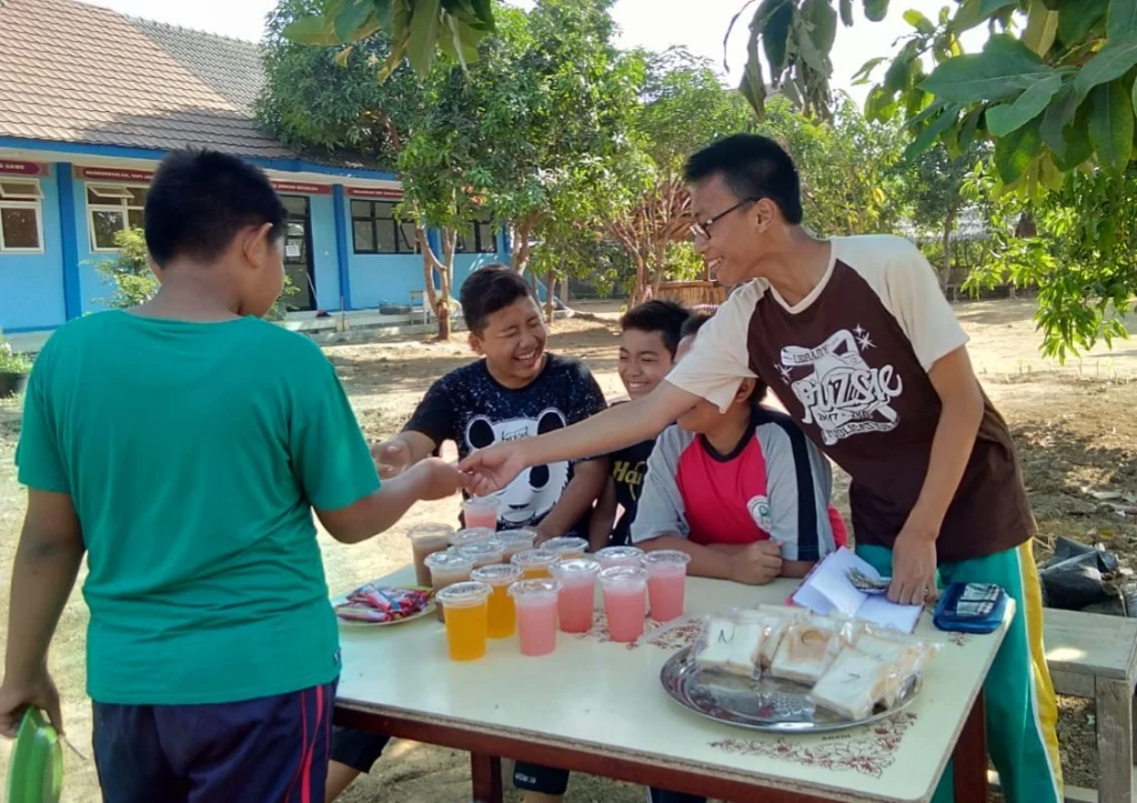 Kedai Ahad Pagi, Cara Santri SPEAM Praktikkan Ketrampilan Enterpreneur