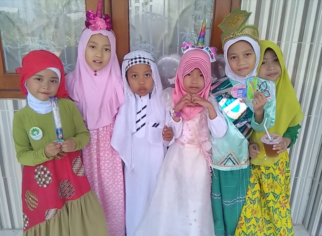 Dua Sahabat Ini Sama-Sama Jadi Juara Sambut Tahun Baru Islam SD Almadany