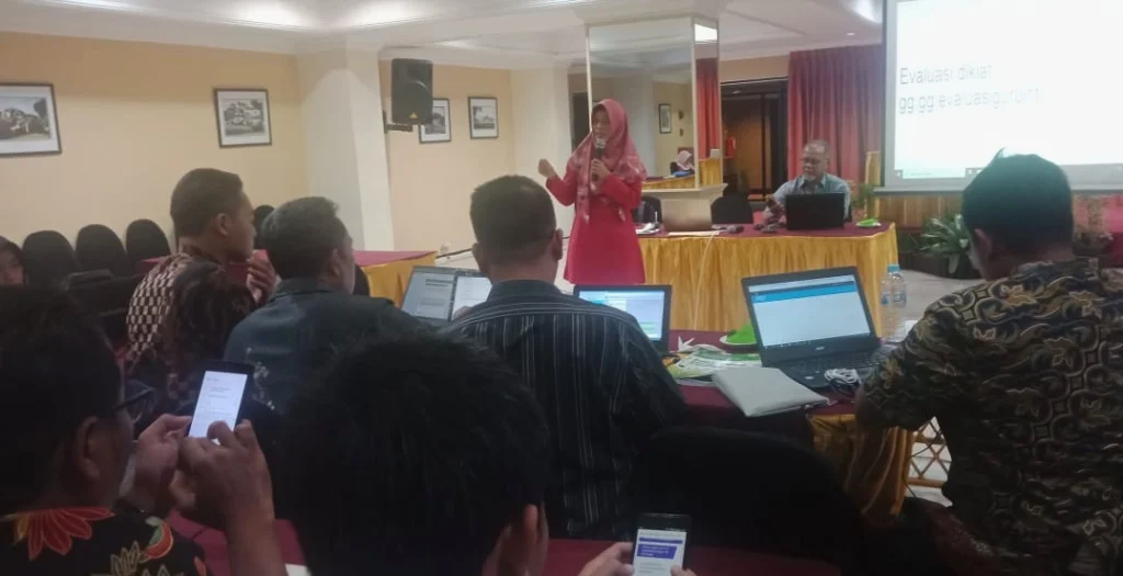 Tujuh Hari 355 Guru Terbaik Se-Jatim Mengkaji HOTS