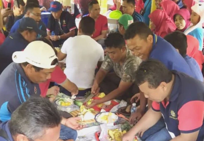 Ada Makna Keberagaman di Balik Lomba Bikin Rujak Warga Indonesia di Malaysia