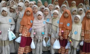 Saat Dubes Berbagi Kebahagiaan di Jumat Berkah