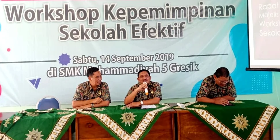 Buka Rakor dengan Tembang Asmaradana, Wakil Ketua PDM Gresik Ingatkan 4 Hal pada Kepala Sekolah