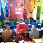 SD Mutu Bawean Gelar Classroom English Training, Ketua Majelis Dikdasmen Serius Jadi Peserta