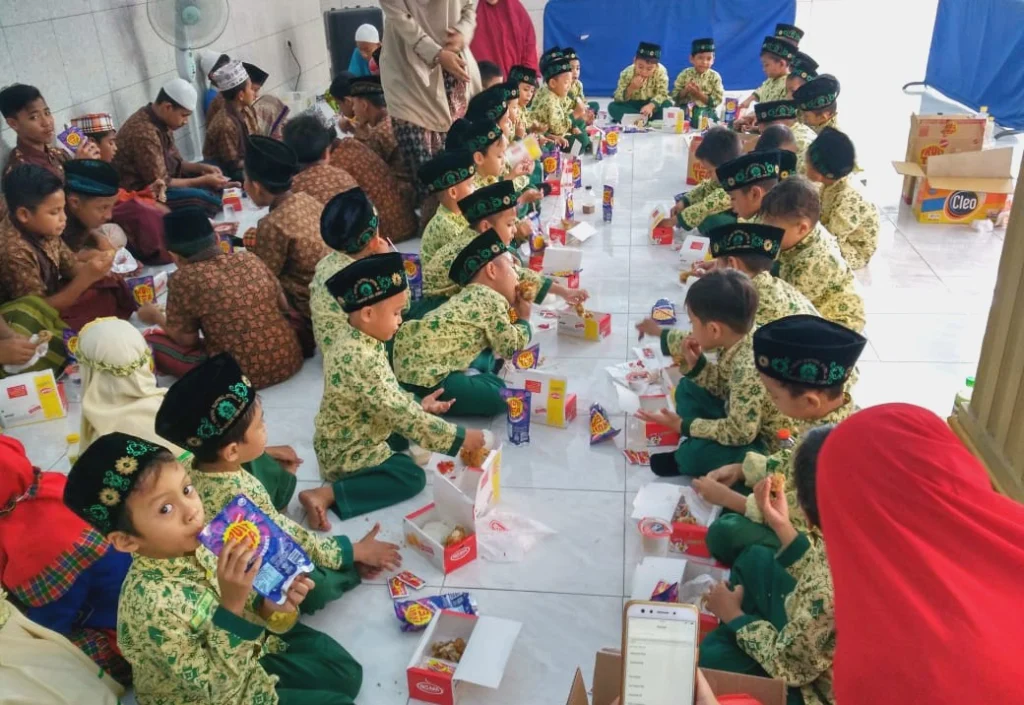 TK Aisyiyah 36 PPI Ajak Para Siswa ke Panti Asuhan, Ini yang Mereka Lakukan