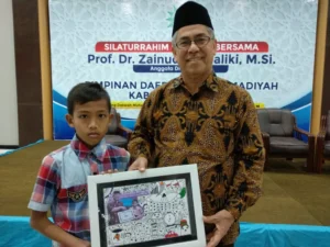 Lewat Lukisan Doodle, Siswa Mimdaka Ini Berharap Prof Zainuddin Maliki Bawa Amanah Rakyat