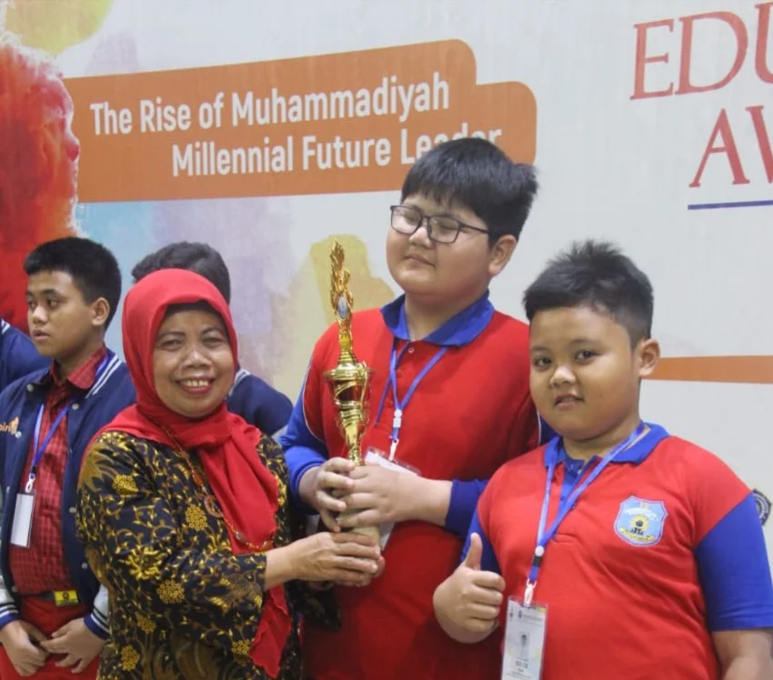 Inilah Para Pemenang ME Awards 2019 Bidang Robotika Maze Solving Tingkat SD/MI, SDM 4 Surabaya Borong Juara