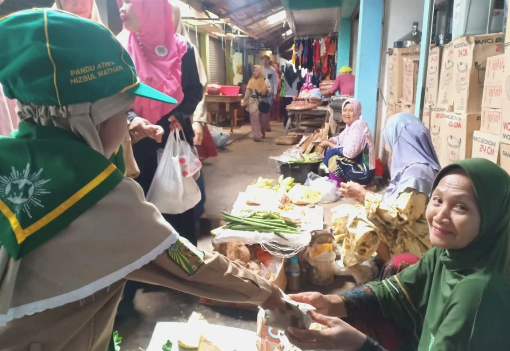 Dicuekin Dikira Jualan Nasi, Suka Duka Jumat Barakah SD Mutu Bawean