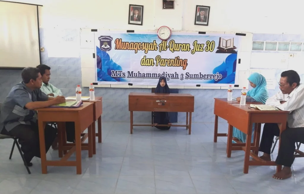 Di MTs Muga Sumberrejo, Orangtua Ikut Menguji Munaqasyah Alquran Anaknya