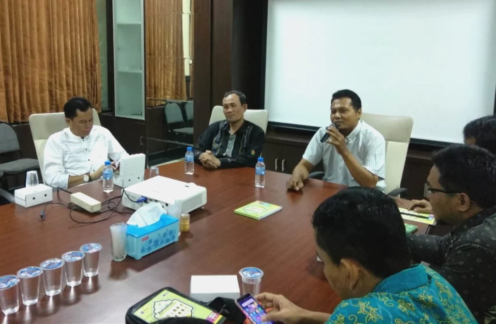 Para Jurnalis Warga Ini Diajak Naik Kelas