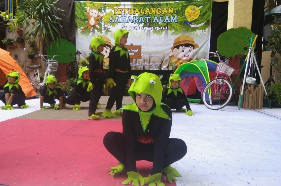 Asyiknya Sehari Jadi Katak, Lebah, dan Kelinci di Sekolah Kreatif Ini