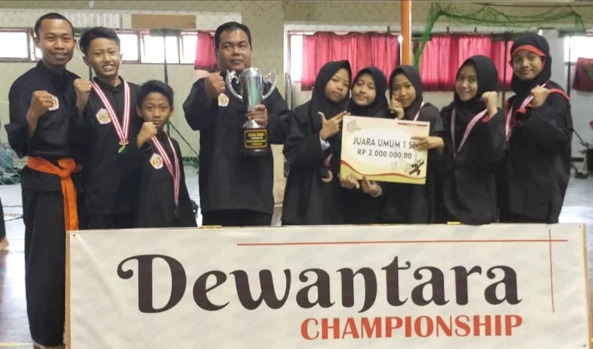 Tapak Suci SD Muhida Rebut Juara Umum Dewantara Championship IV
