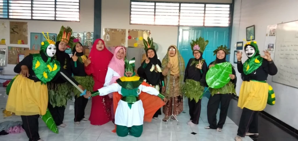 Begini yang Terjadi saat Guru-Guru TK Aisyiyah 40 PPS Mainkan Opera Satria Bayam