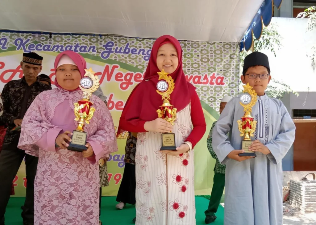 Sekolah Kreatif Ini Boyong Tiga Gelar Panca Lomba PAI