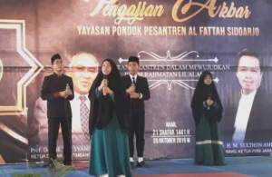 Pidato Empat Bahasa Siswa Buka Pengajian Akbar Ponpes Al Fattah Sidoarjo