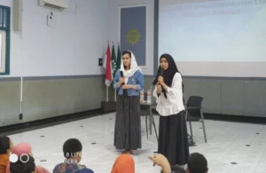 Begini Kesan Mahasiswi Afghanistan ketika Bertemu Siswa SD Mugeb