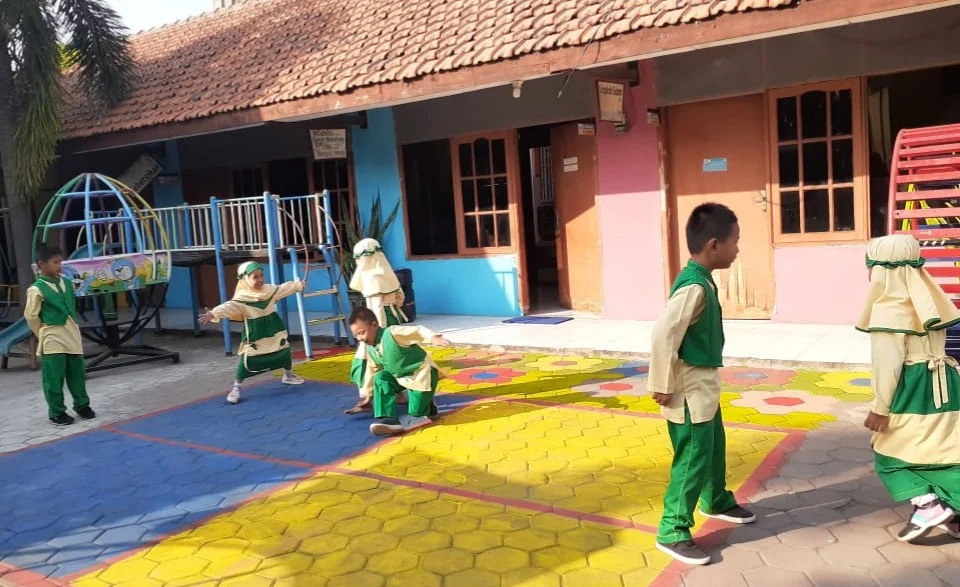 Ini Upaya TK Aisyiyah 18 Kletek Lestarikan Permaian Tradisional