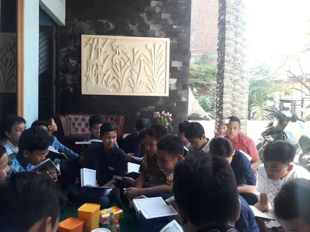 Darling MTsM 1 Taman Suguhkan Enam Syarat Mencari Ilmu