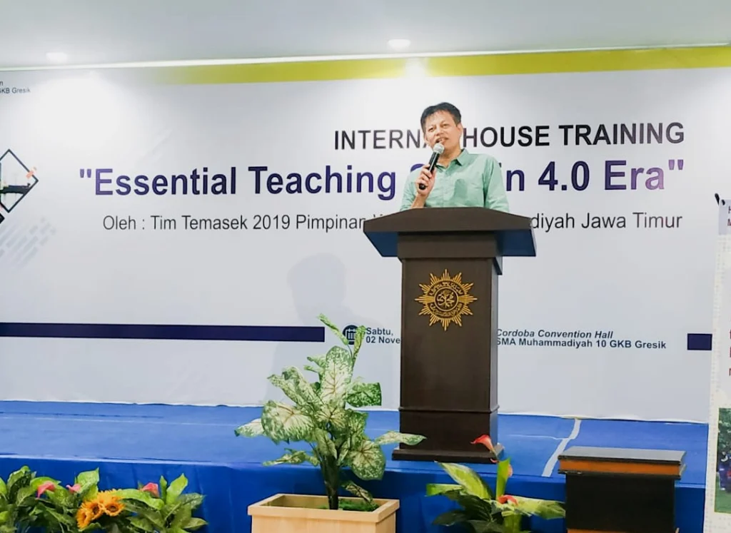IHT Mugeb School: Puncak Kecerdasan adalah Rendah Hati