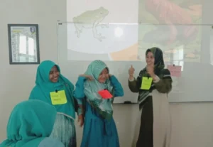 Serunya Belajar Models of Teaching di IHT Mugeb School