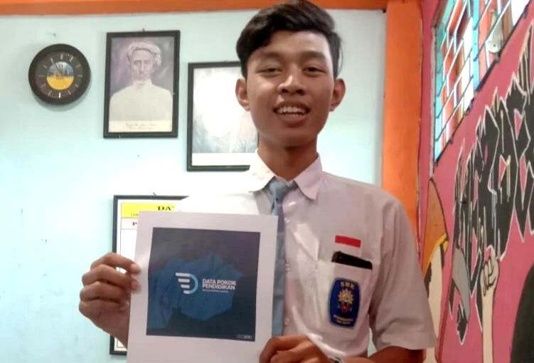 Desain Logo Dapodik Karya Siswa SMKM 2 Taman Sidoarjo Raih Peringkat Lima
