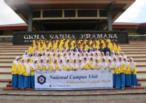 Kunjungi FKG UGM, Siswa Smamio Ingin Wujudkan Mimpi Kuliah di Bidang Kesehatan