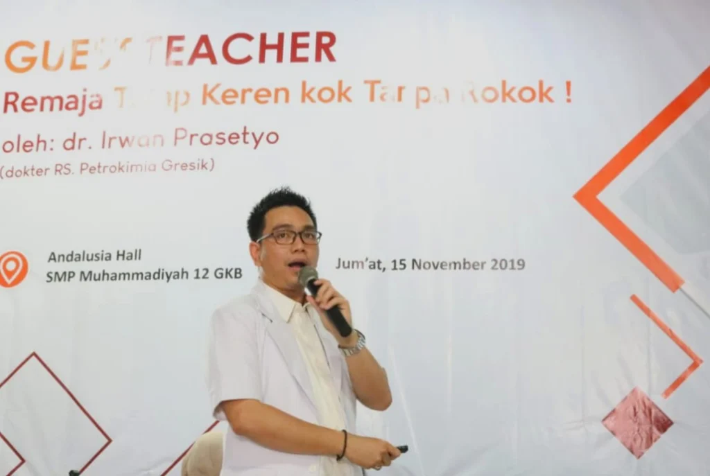 Datangkan Guest Teacher Dokter, Siswa Spemdalas Dapat Wawasan Bahaya Rokok, Vapor, dan Miras