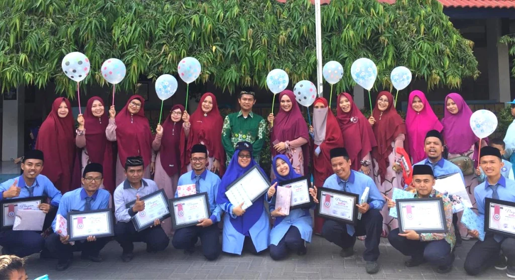 Peringati Milad Muhammadiyah, Siswa SDMM Pilih 10 Guru Favorit secara E-voting