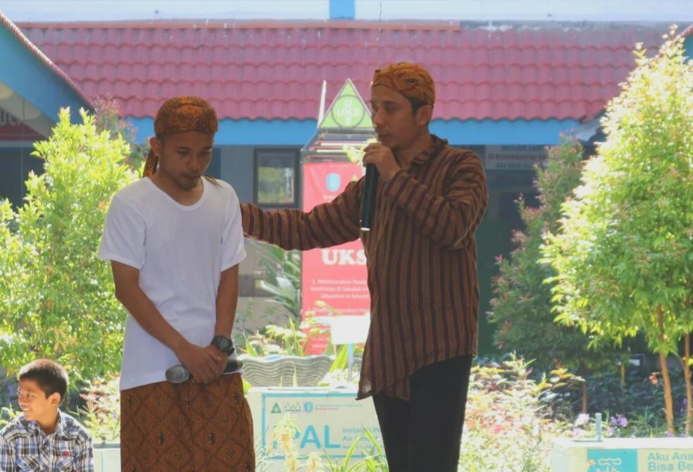 Opera KH Ahmad Dahlan Luruskan Arah Kiblat Meriahkan Milad Muhammadiyah di Berlian School