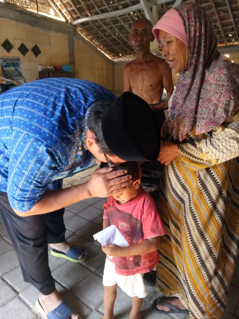 Berbagi ke Dusun yang Dilanda Kekeringan, Cara SDM 3 ICP Sumberrejo Rayakan Milad Muhammadiyah