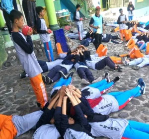 SMAM 5 Dukun Undang Alumni untuk Gali Potensi Siswa dalam LDKS