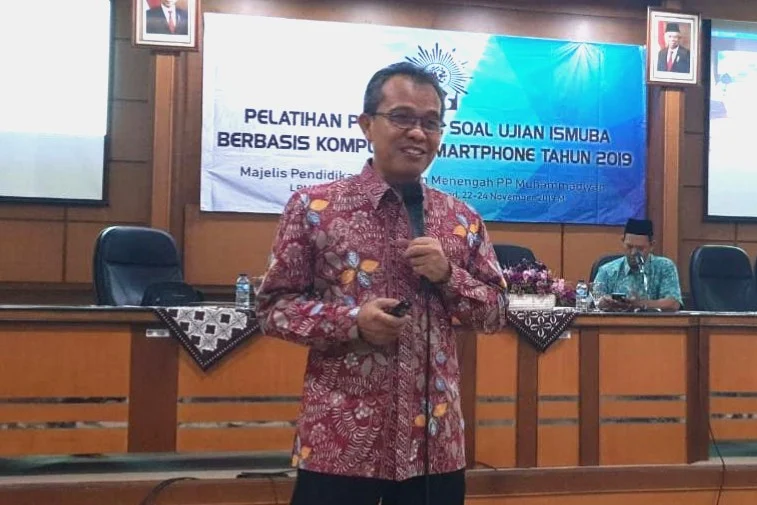 Dua Guru Mugeb School Ikuti Pelatihan Penulisan Soal Ismuba Berbasis Smartphone