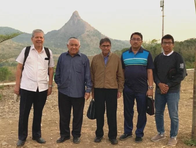 Tiga Serangkai dan Konsistensi Prof Bahtiar Effendy sebagai Pengamat