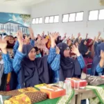 Sekolah dan Orangtua ibarat Sepasang Sayap Burung bagi Para Siswa