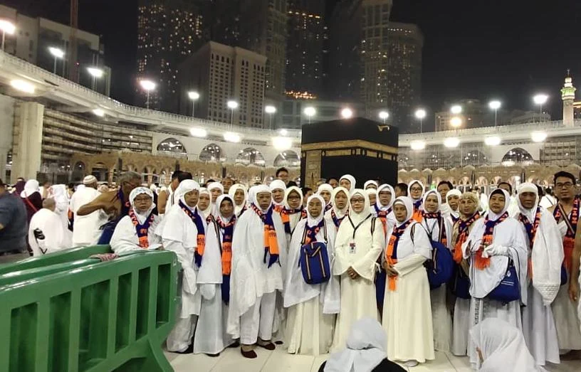 Penjual Lontong Balap Ini Akhirnya Bisa Umrah, Begini Caranya