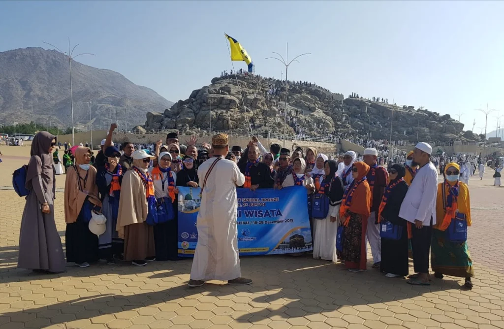 Menikmati Mekah: Dari Syajarah Karno sampai Makan Nasi Mandi Bersama