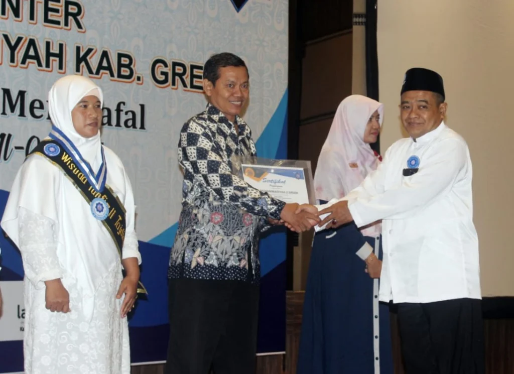 SD Muda Ceria Dinobatkan sebagai Peserta Wisuda Tahfidh Terbanyak