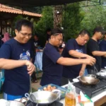 Lucunya Bapak-Bapak Muhammadiyah Ini Lomba Ceplok Telor