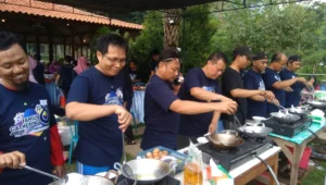Lucunya Bapak-Bapak Muhammadiyah Ini Lomba Ceplok Telor
