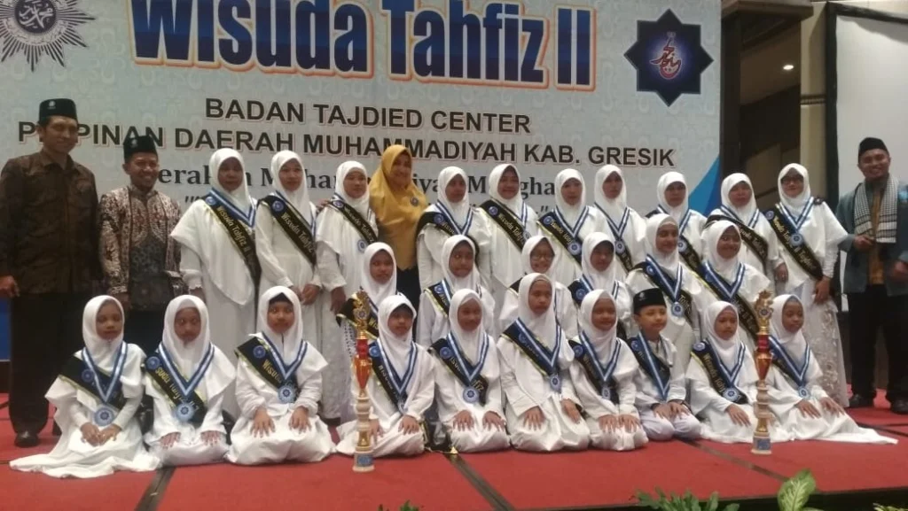 TPA Darussalam 022 Wotan Peserta Terbanyak Wisuda Tahfidh