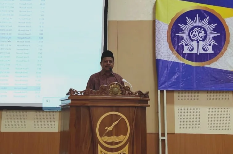 Ilmu Bisa Dicari di Google, tapi Guru Memberi Keteladanan