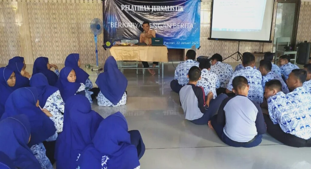 Majalah Oase SMA Munampa Gelar Pelatihan Jurnalistik